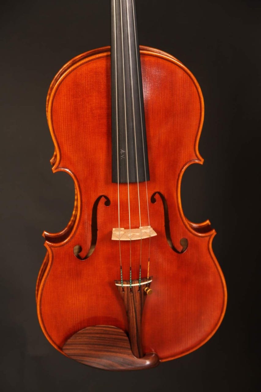 Violă de maestru №10 — Model Guarneri del Gesù, antichizată